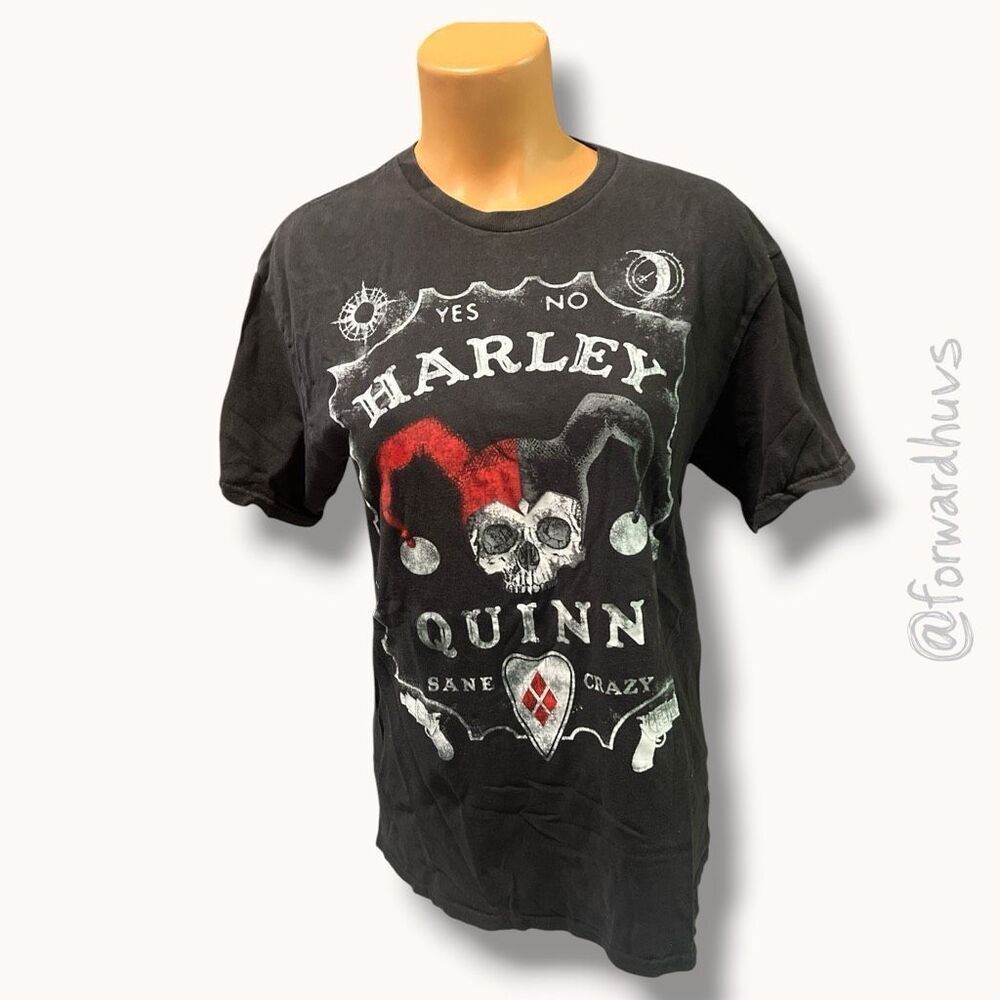 DCβComics Harleyβ―Quinn βSaneβ―Crazyβ Skull Graphic TβShirt β Sizeβ―M